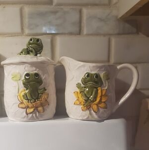 Frog Ceramic Sugar and Creamer Set